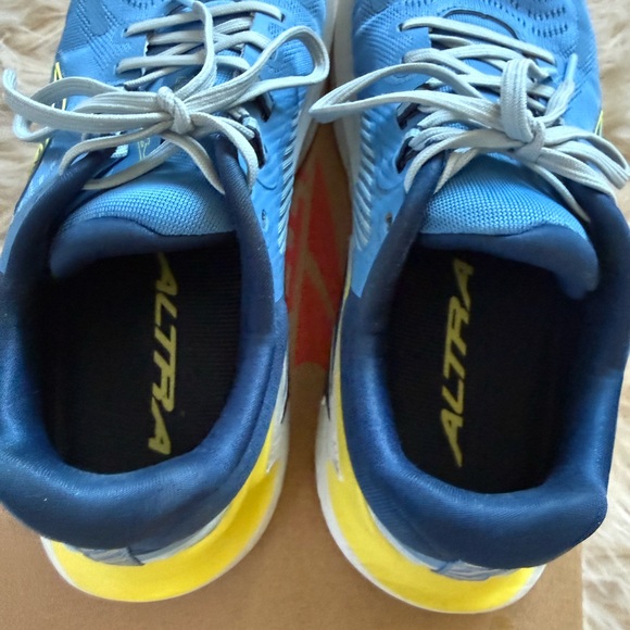 Women’s Altra Paradigm 7 Shoes - Picture 10 of 15